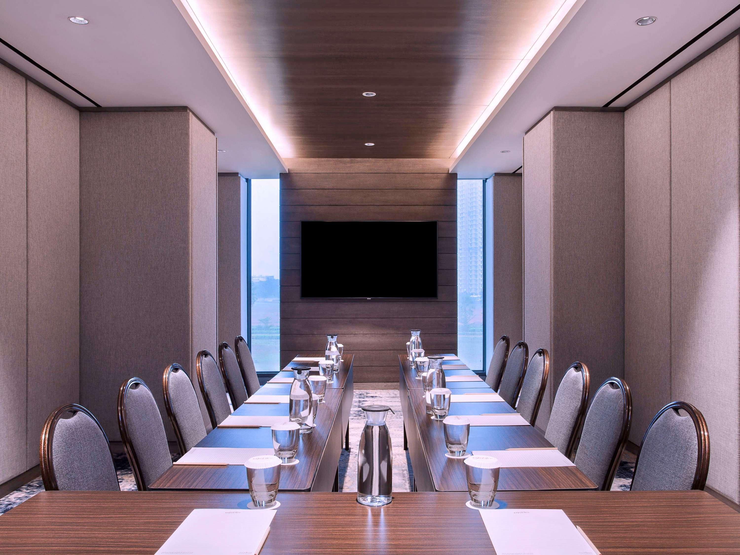 Mercure Tangerang Bsd City Exterior photo